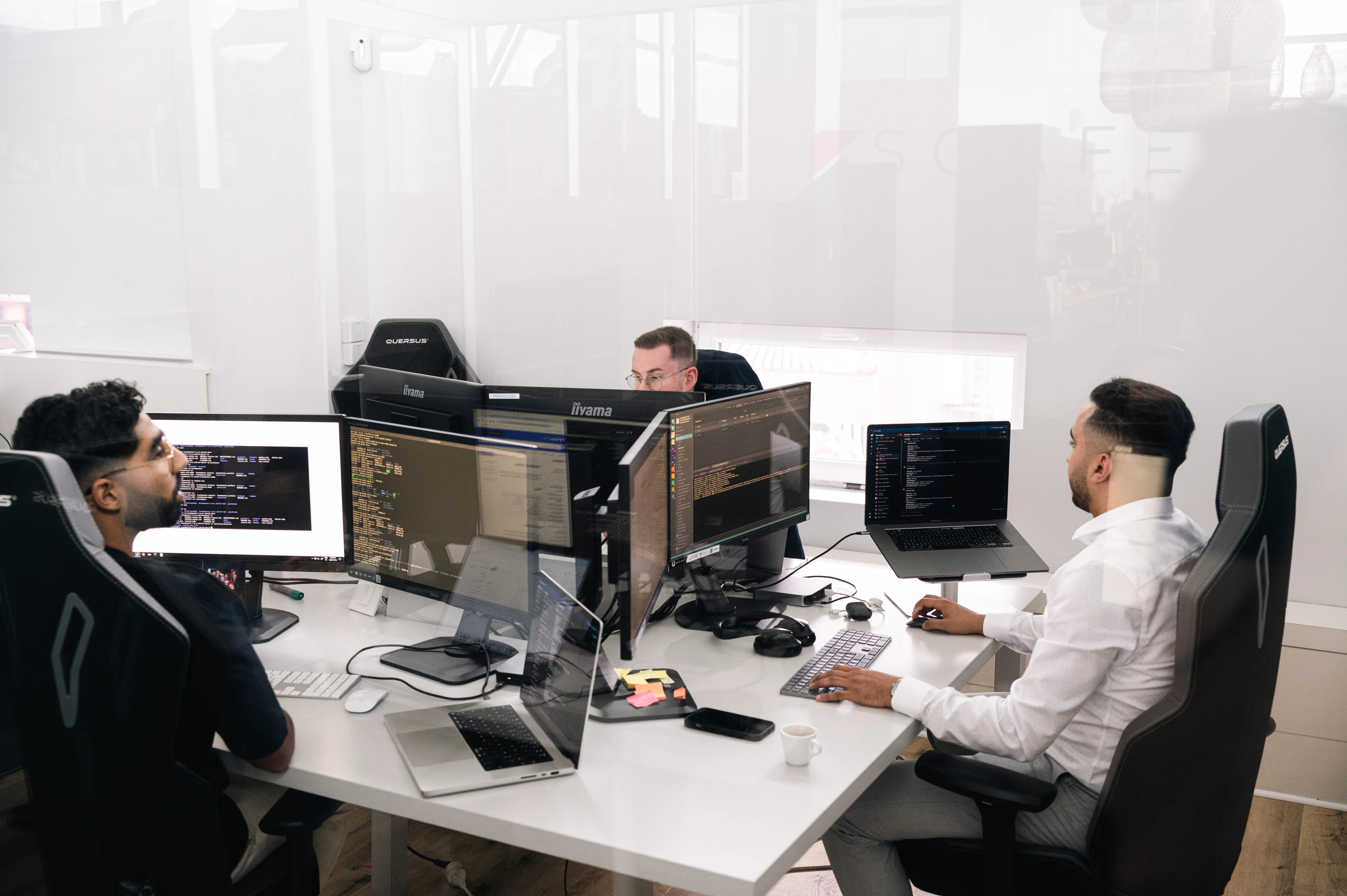 Illustration du Centre d'Excellence DevOps